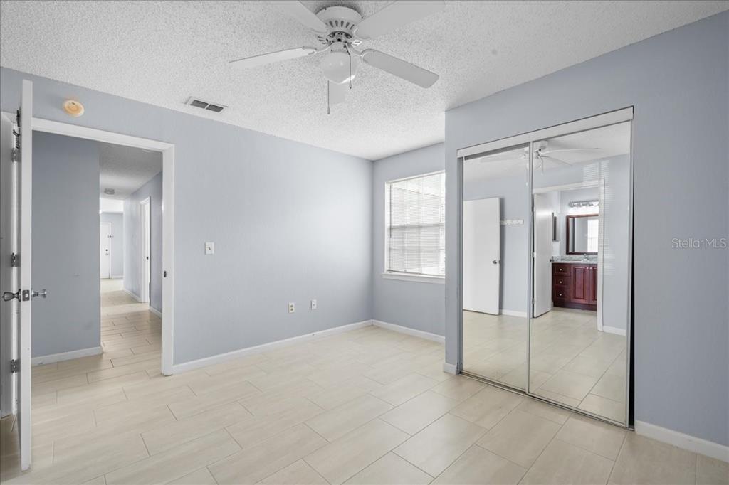 3705 Southwest 27th Street, Unit 611 Gainesville, FL 32608 - Photo 22 of 30