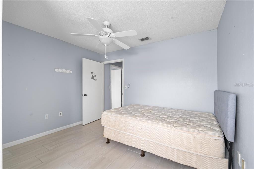 3705 Southwest 27th Street, Unit 611 Gainesville, FL 32608 - Photo 27 of 30