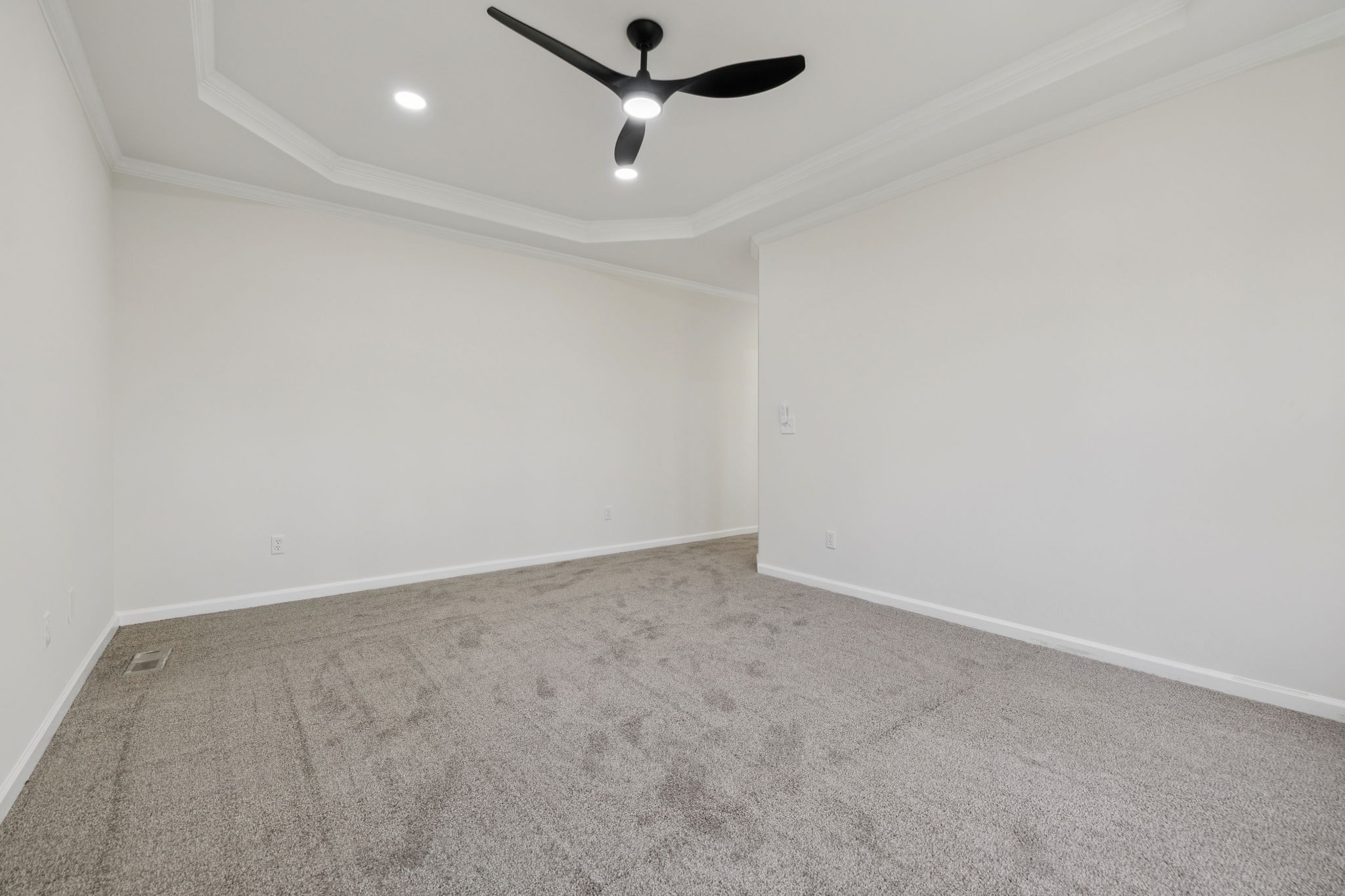 4909 John Hagar Road Hermitage, TN 37076 - Photo 39 of 67 an empty room with a ceiling fan and window
