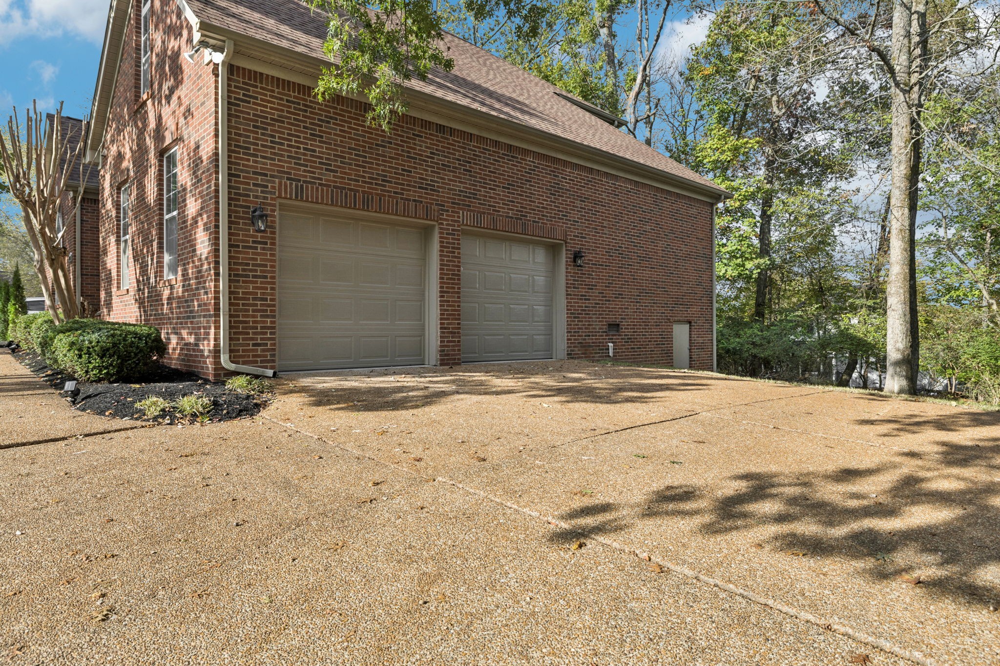4909 John Hagar Road Hermitage, TN 37076 - Photo 4 of 67 a house with a outdoor space