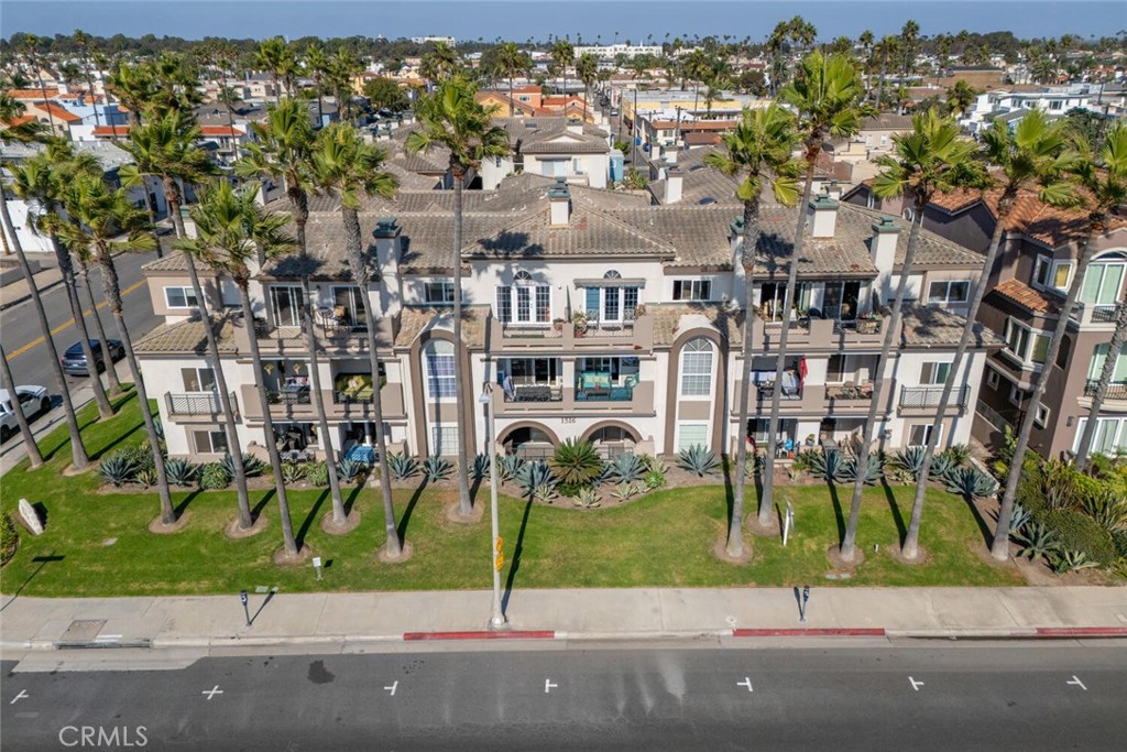 1516 Pacific Coast Highway, Unit 101 Huntington Beach, CA 92648 - Photo 4 of 58 Units in this gorgeous complex rarely become available!