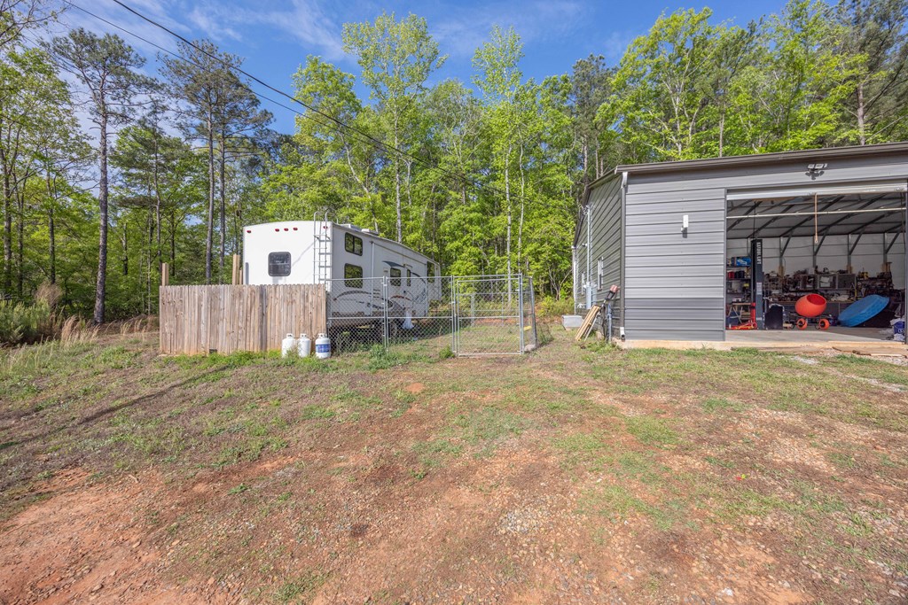 2083 Johnson Mill Road Hamilton, GA 31811 - Photo 38 of 54 a backyard of a house