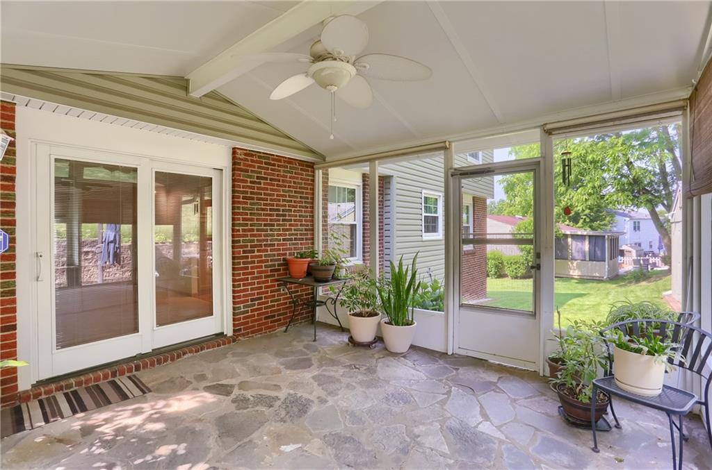 217 Baintree Road Moon Township, PA 15108 - Photo 17 of 34 Gallery Image 17
