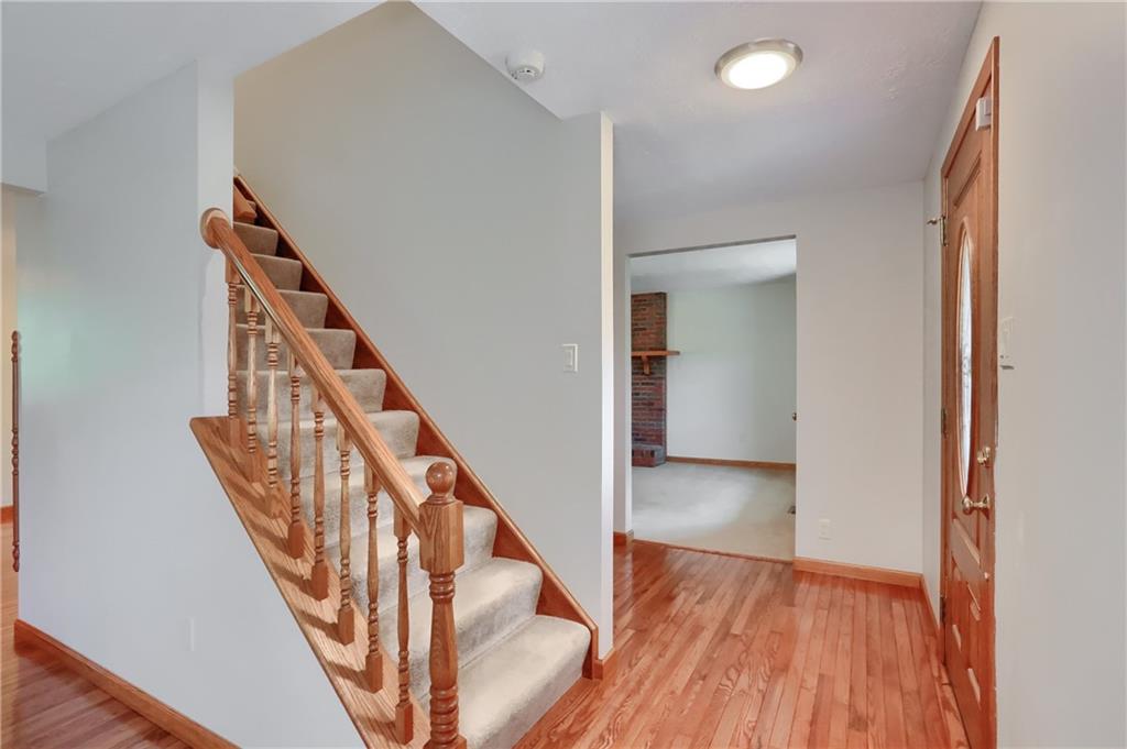 217 Baintree Road Moon Township, PA 15108 - Photo 2 of 34 Gallery Image 2