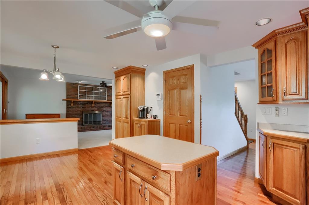 217 Baintree Road Moon Township, PA 15108 - Photo 7 of 34 Gallery Image 7
