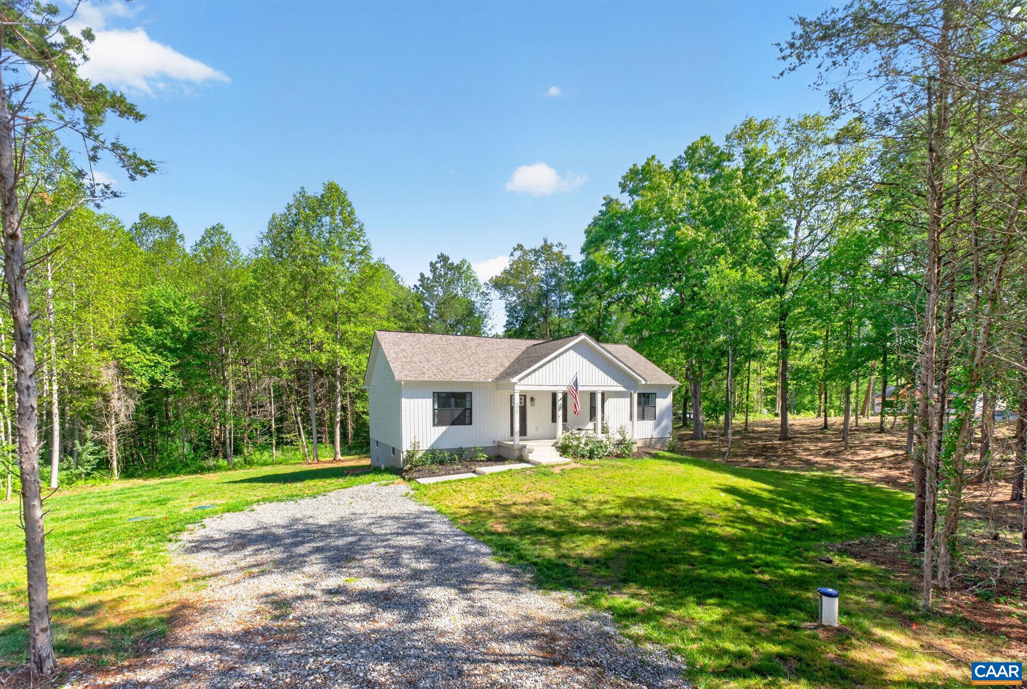 1229 Peach Grove Road Louisa, VA 23093 - Photo 6 of 57