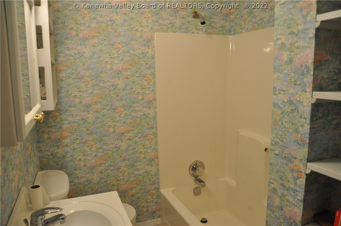 158 Phico Road Chapmanville, WV 25508 - Photo 18 of 30 Gallery Image 18