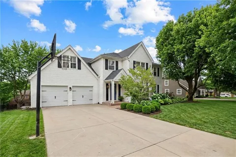 $535,000 | 11824 Avila Drive, Kansas City, MO 64114
