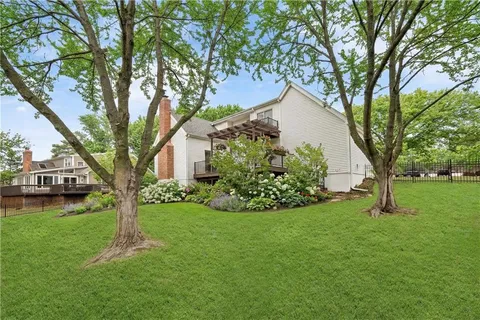 $535,000 | 11824 Avila Drive, Kansas City, MO 64114