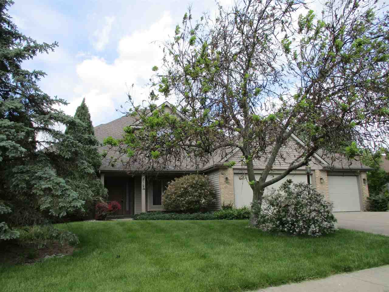 6124 Shadow Ridge Place Fort Wayne, IN 46804 - Photo 1 of 18 Gallery Image 1