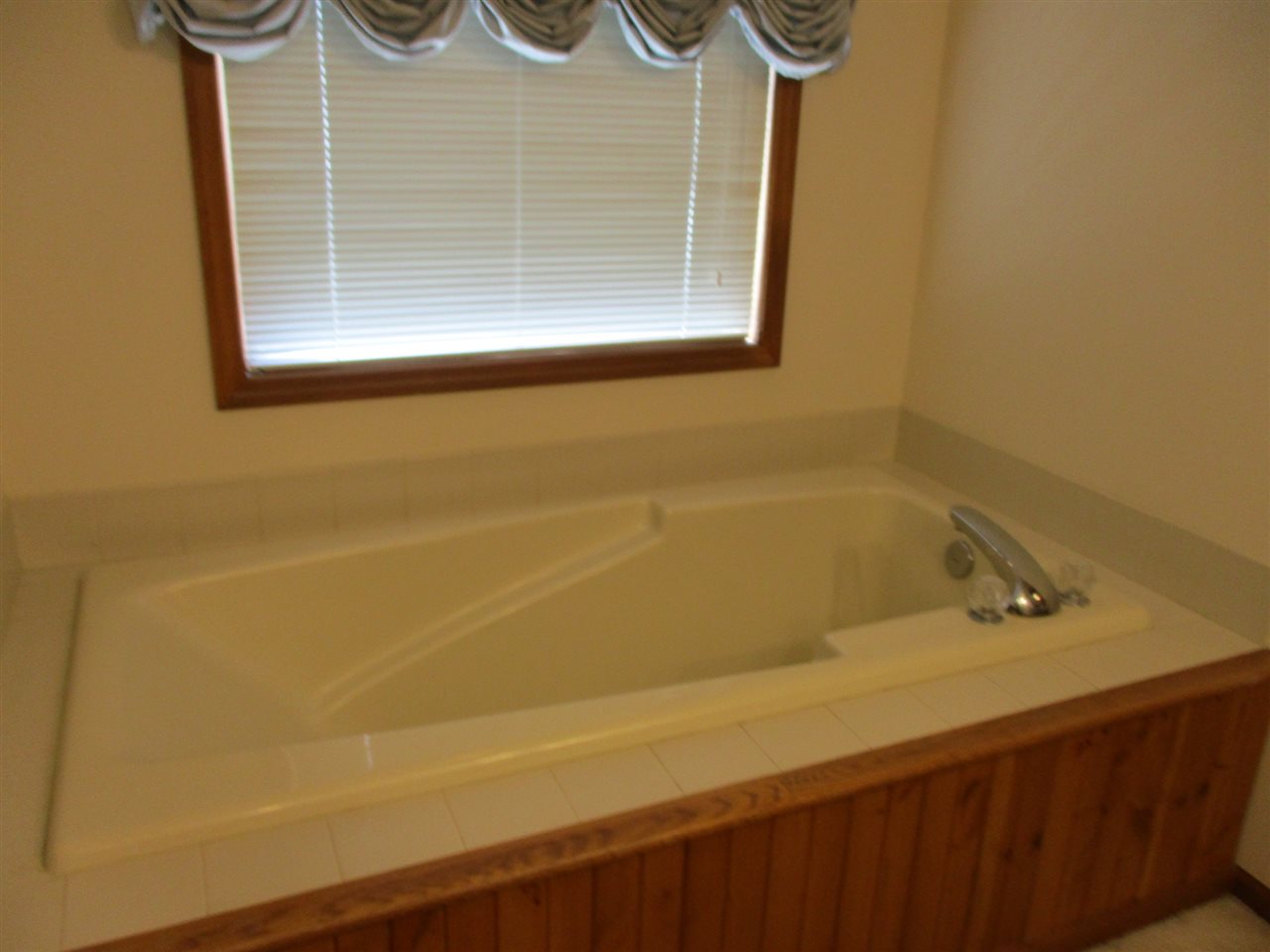 6124 Shadow Ridge Place Fort Wayne, IN 46804 - Photo 14 of 18 Gallery Image 14