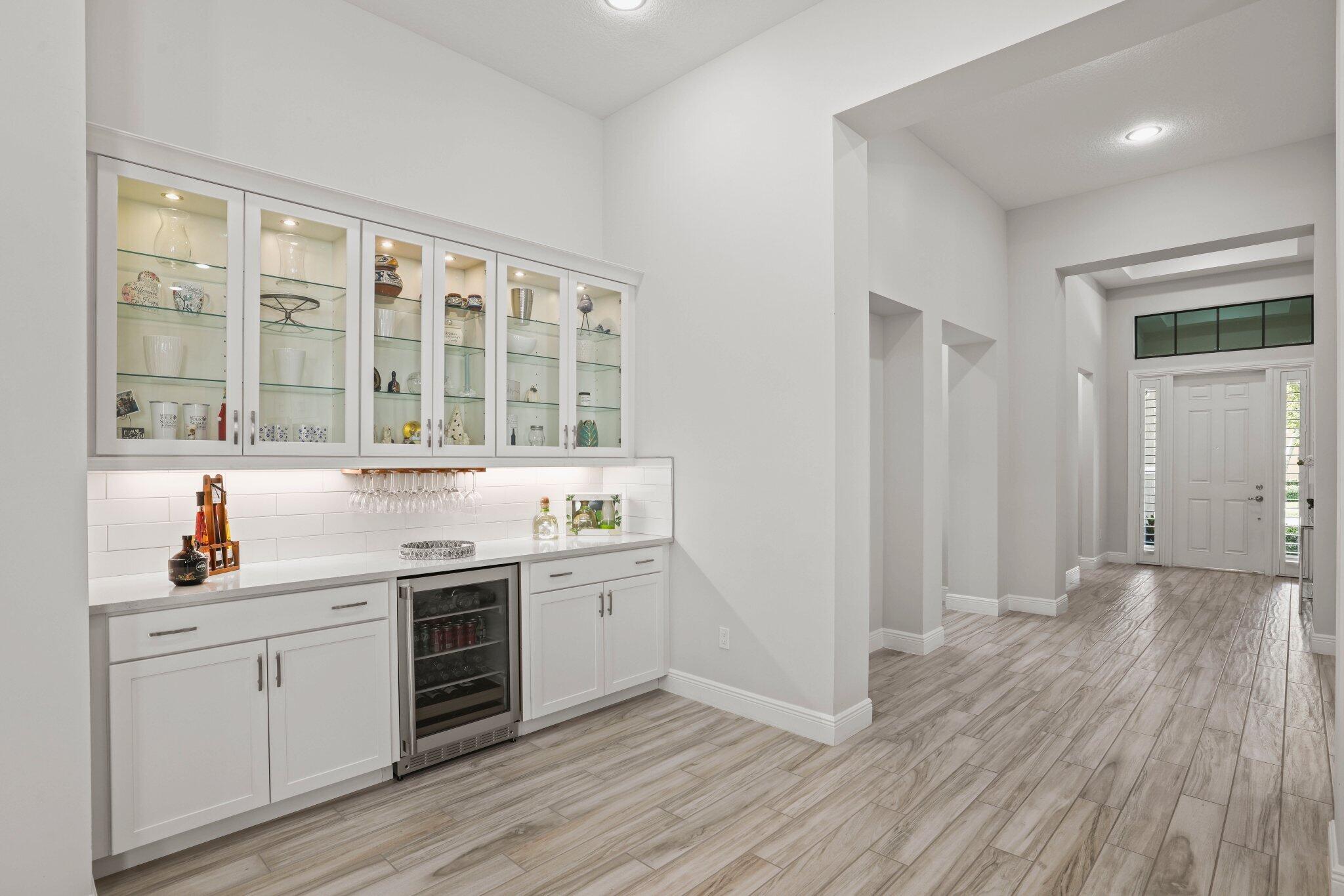 11759 Palermo Road Parkland, FL 33076 - Photo 16 of 78 Bar / Entertainment Center