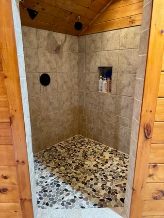 a view of parking area