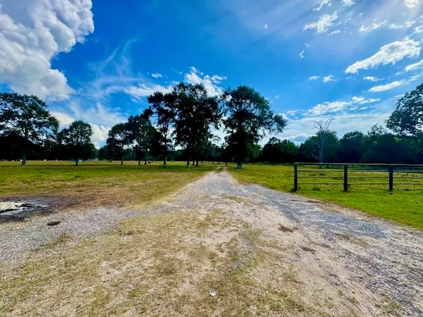 $850,000 | 545 Farm To Market 834, Liberty, TX 77575