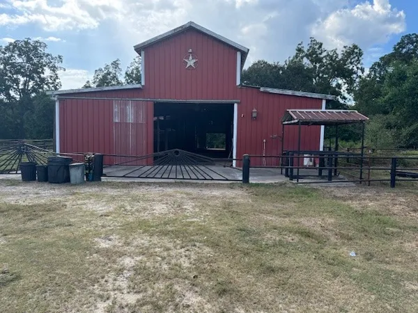 $850,000 | 545 Farm To Market 834, Liberty, TX 77575