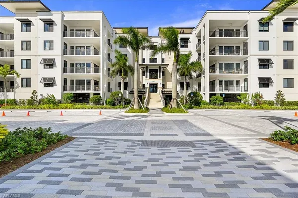 $10,000 | 1111 Central, Unit 417S, Naples, FL 34104
