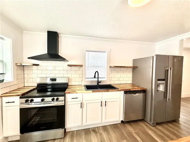 $182,000 | 126 South Mulberry Street, Maryville, MO 64468