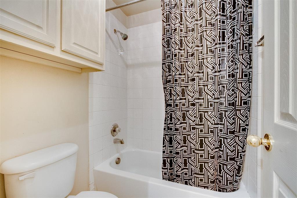 705 Sundown Way Murphy, TX 75094 - Photo 10 of 33