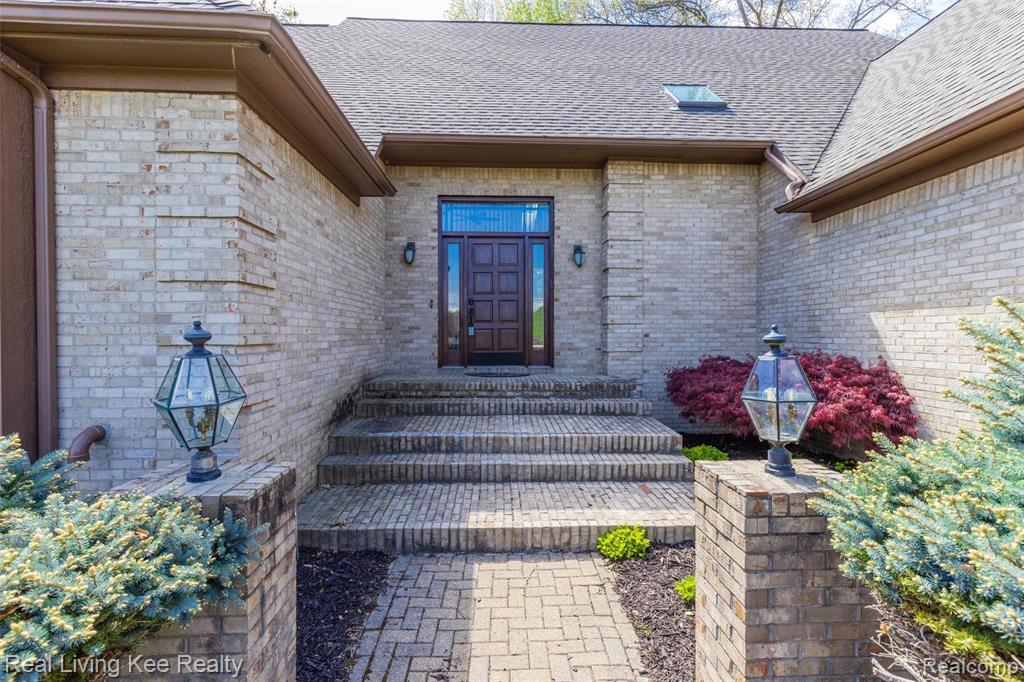 1427 Ridge Court Rochester, MI 48306 - Photo 5 of 50