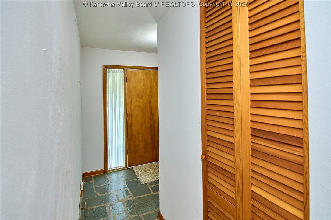 312 Bills Creek Road Winfield, WV 25213 - Photo 6 of 45 Gallery Image 6