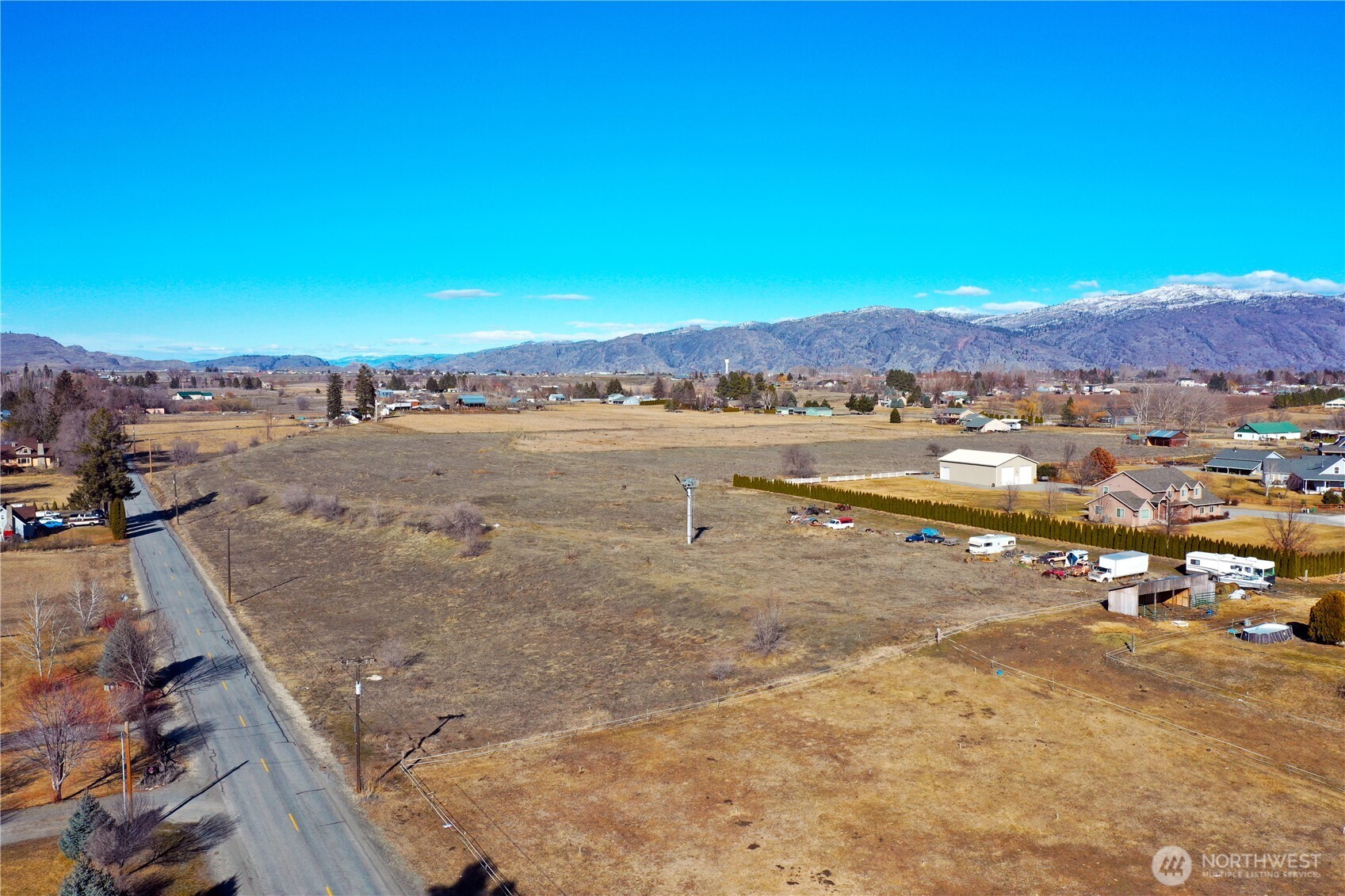 3-lot 3-lot Miller Road Omak, WA 98841 - Photo 10 of 13 a view of an ocean and beach