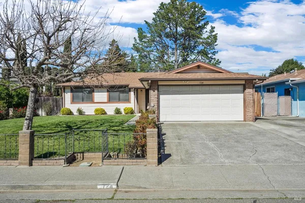 $465,000 | 724 East Atlantic Avenue, Fairfield, CA 94533