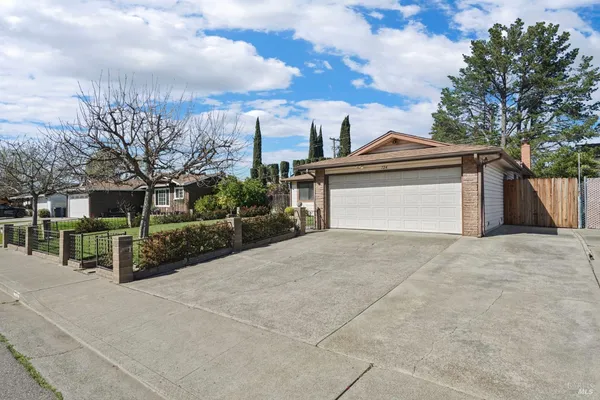 $465,000 | 724 East Atlantic Avenue, Fairfield, CA 94533