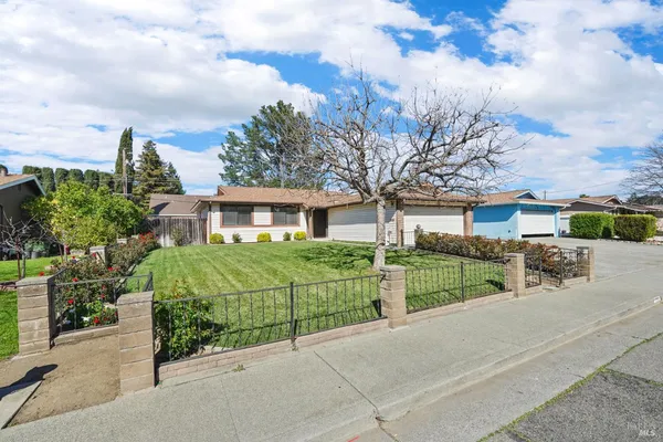 $465,000 | 724 East Atlantic Avenue, Fairfield, CA 94533