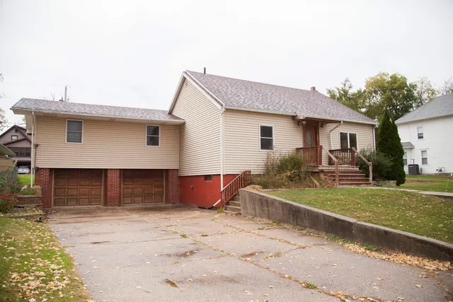 $225,000 | 505 Main Street, Hollandale, WI 53544