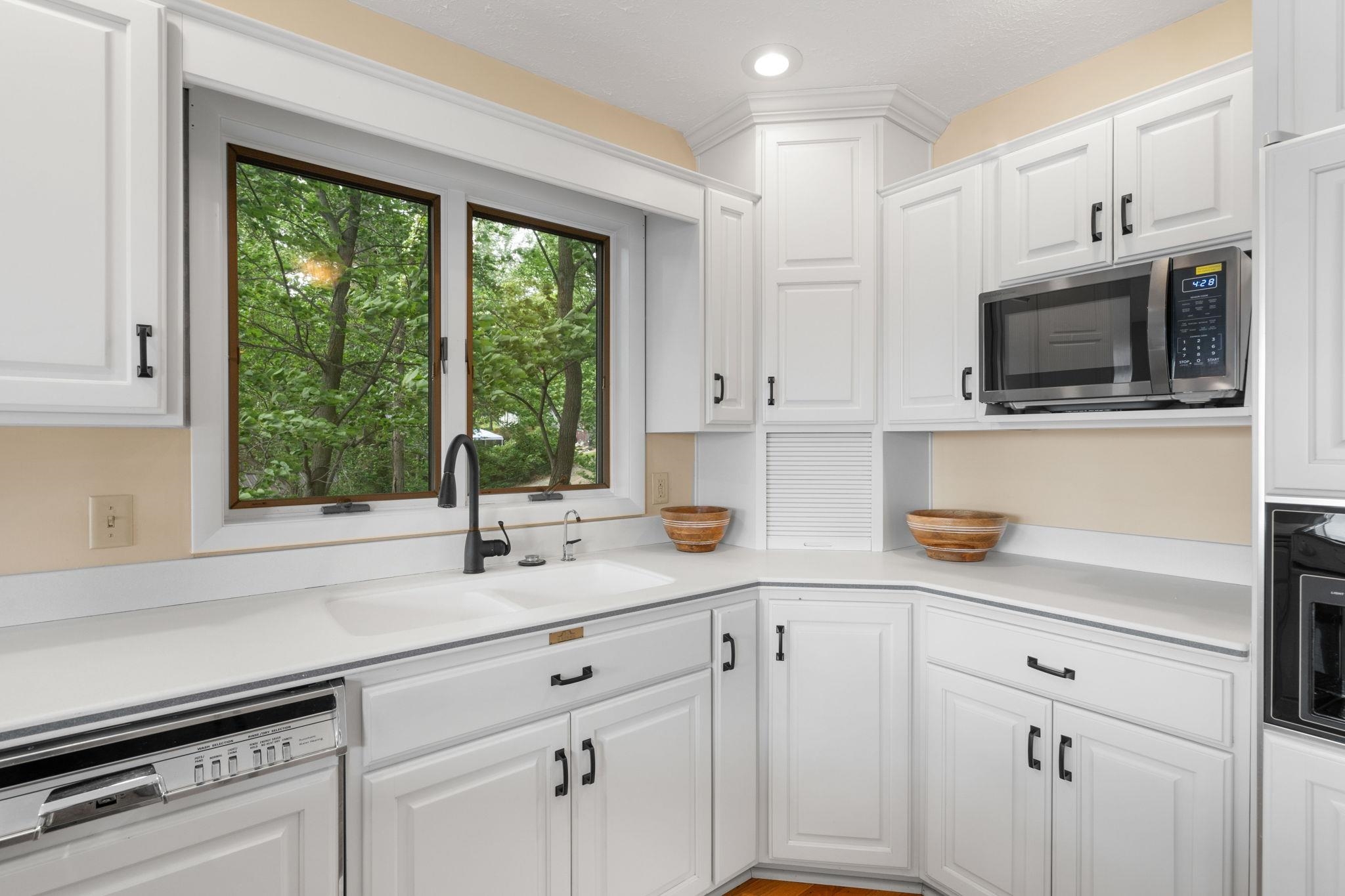 6923 North Kalorama Road Leesburg, IN 46538 - Photo 6 of 36 Gallery Image 6