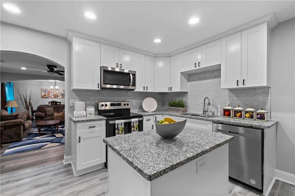 3046 Dobbs Way Atlanta, GA 30344 - Photo 11 of 32