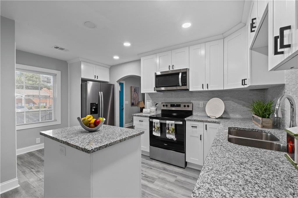 3046 Dobbs Way Atlanta, GA 30344 - Photo 13 of 32