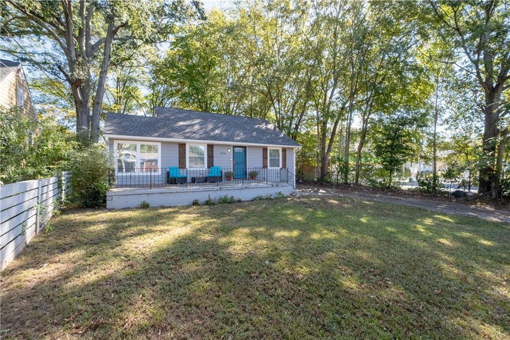 3046 Dobbs Way Atlanta, GA 30344 - Photo 3 of 32