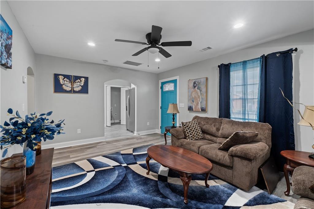 3046 Dobbs Way Atlanta, GA 30344 - Photo 6 of 32