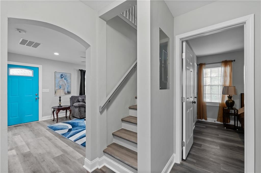 3046 Dobbs Way Atlanta, GA 30344 - Photo 10 of 32