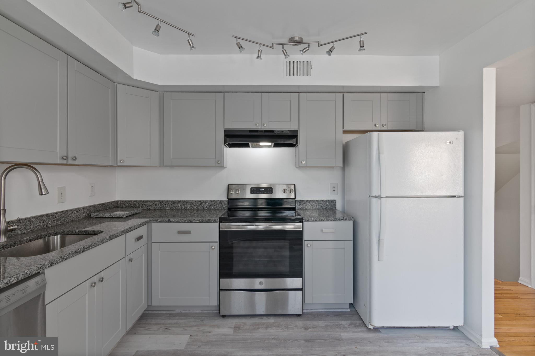 14516 Banquo Terrace, Unit 71 Silver Spring, MD 20906 - Photo 6 of 33 Gallery Image 6