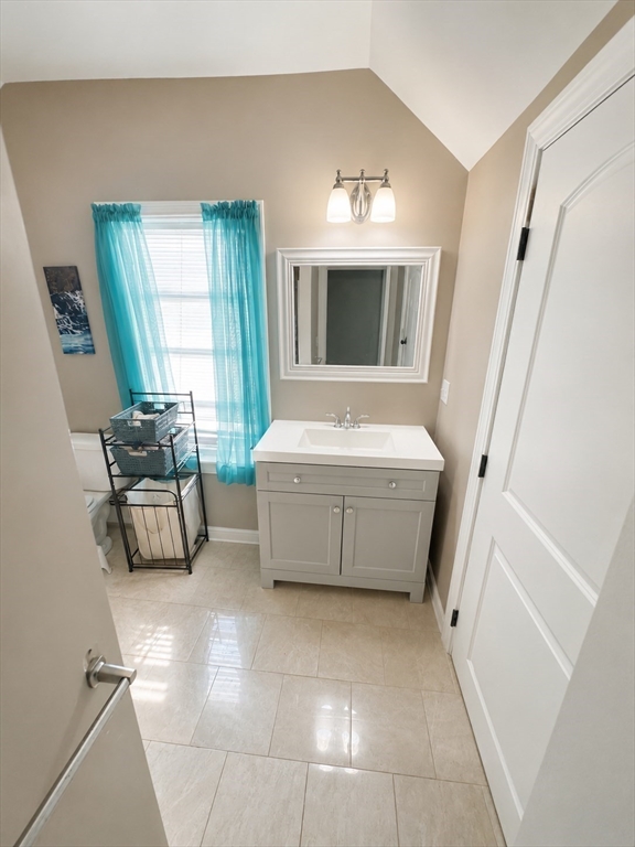 177 Anthony Street Fall River, MA 02721 - Photo 12 of 17