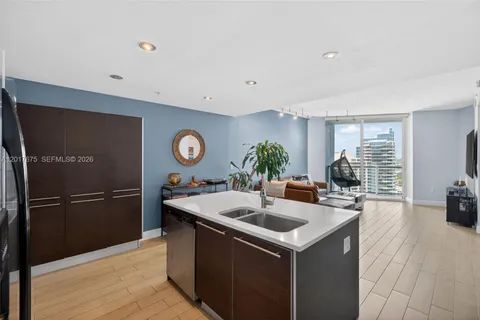 $529,999 | 1900 North Bayshore Drive, Unit 4606, Miami, FL 33132