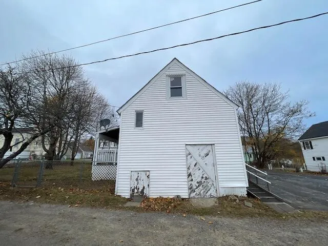 $229,900 | 52 Washington Street, Eastport, ME 04631