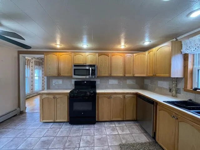 $229,900 | 52 Washington Street, Eastport, ME 04631