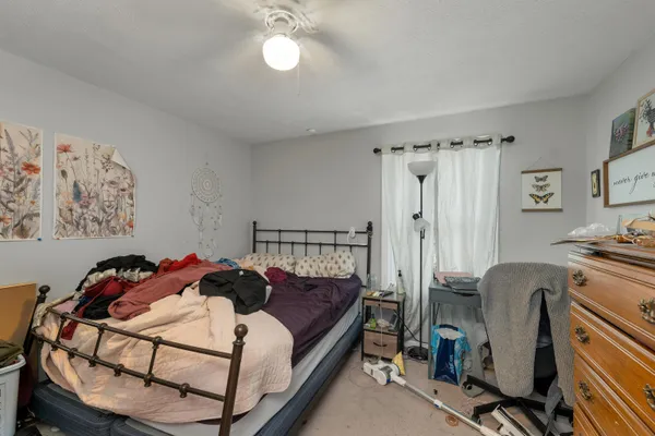 $565,000 | 479 Lake Avenue, Manchester, NH 03103