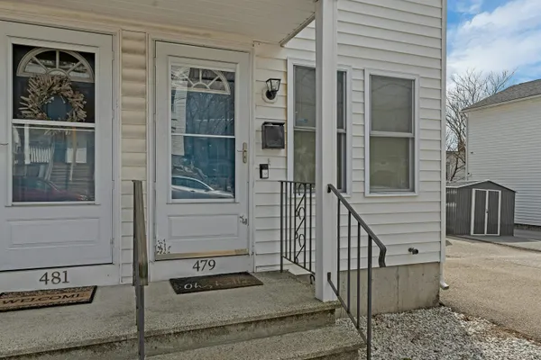 $565,000 | 479 Lake Avenue, Manchester, NH 03103