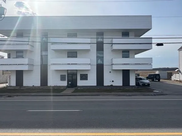 $449,000 | 567 Ocean Boulevard, Unit 107, Hampton, NH 03842