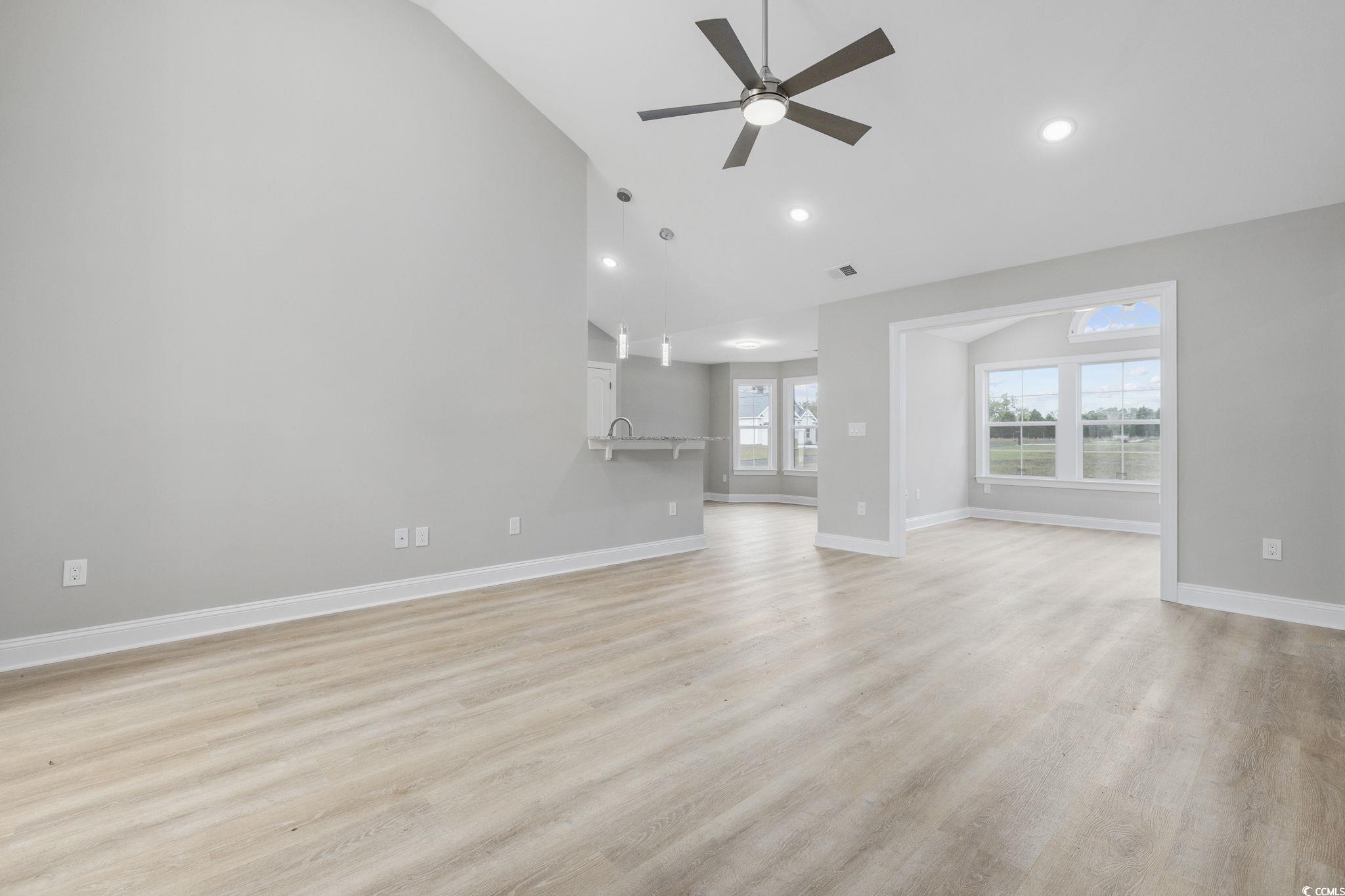 1892 Blue Bird Road Loris, SC 29569 - Photo 6 of 40 Gallery Image 6