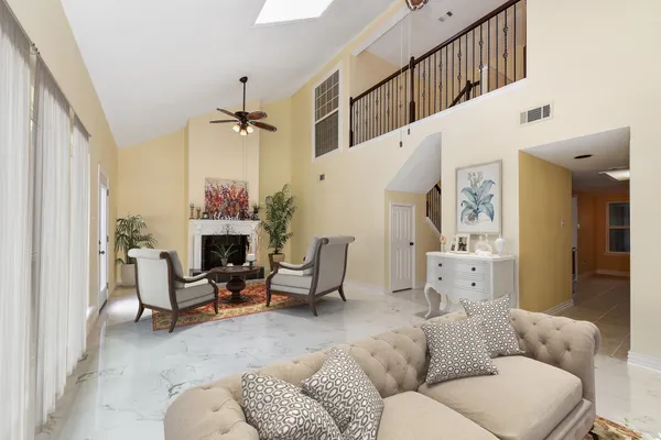 $2,300 | 15031 Kimberley Court, Unit 11, Houston, TX 77079