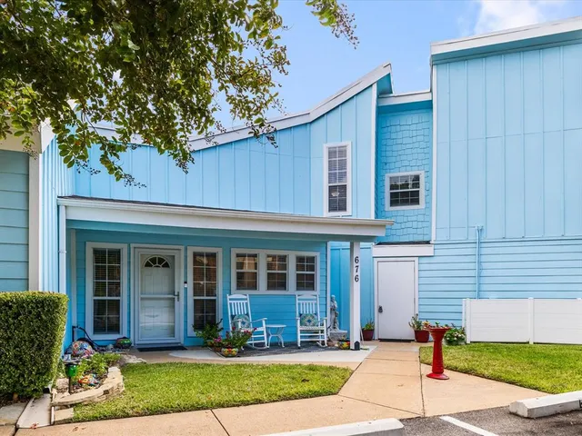 $385,000 | 676 Harbor Drive, Azle, TX 76020