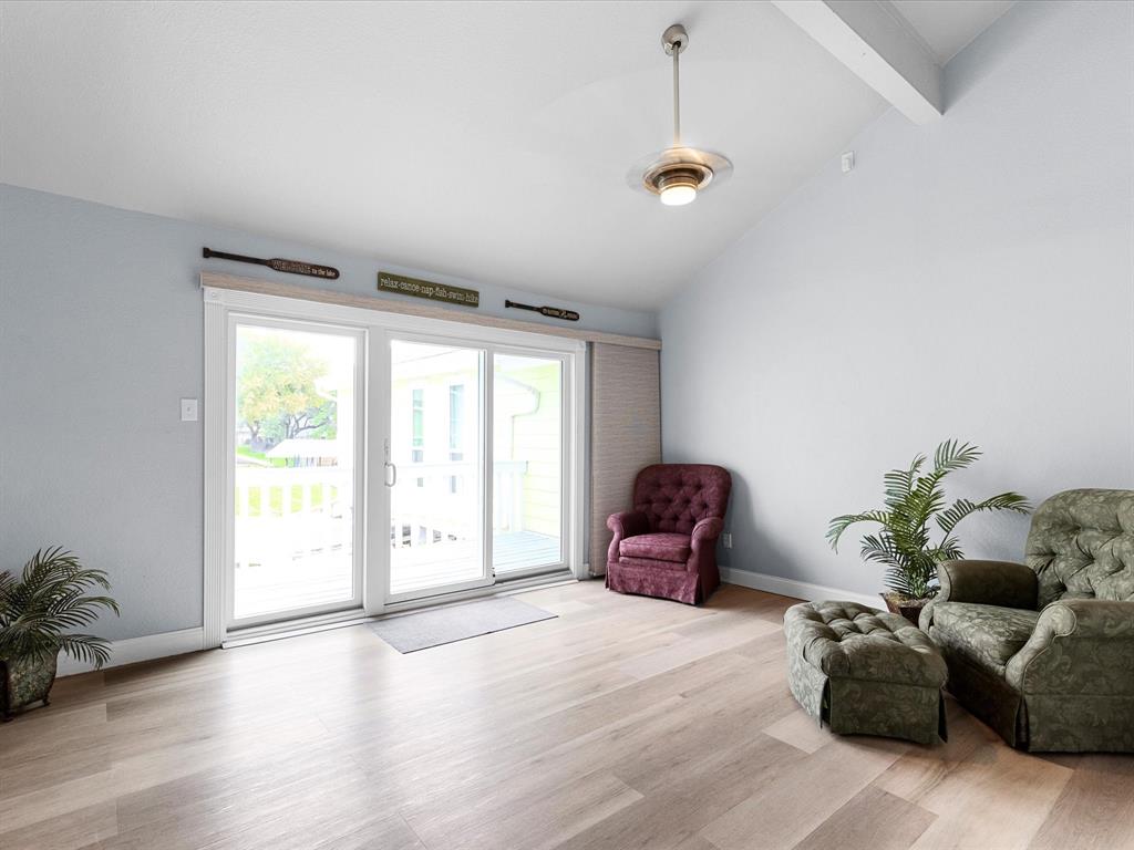 676 Harbor Drive Azle, TX 76020 - Photo 14 of 25