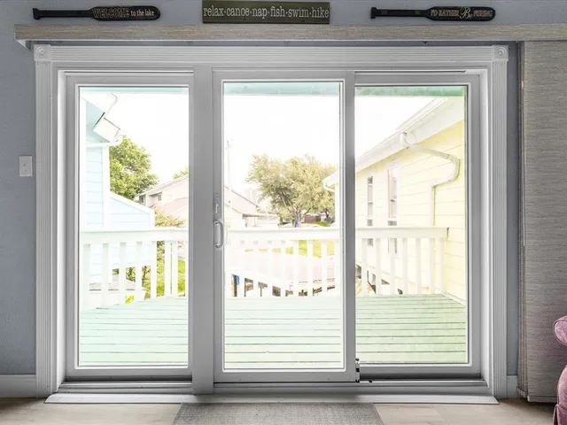 $385,000 | 676 Harbor Drive, Azle, TX 76020