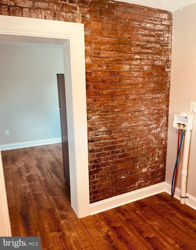 424 North Springfield Road Clifton Heights, PA 19018 - Photo 3 of 24 a view of outdoor space