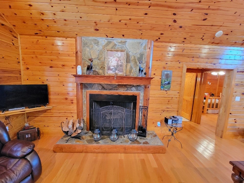 159 Falcon Ridge Road Fries, VA 24330 - Photo 7 of 35 Gallery Image 7